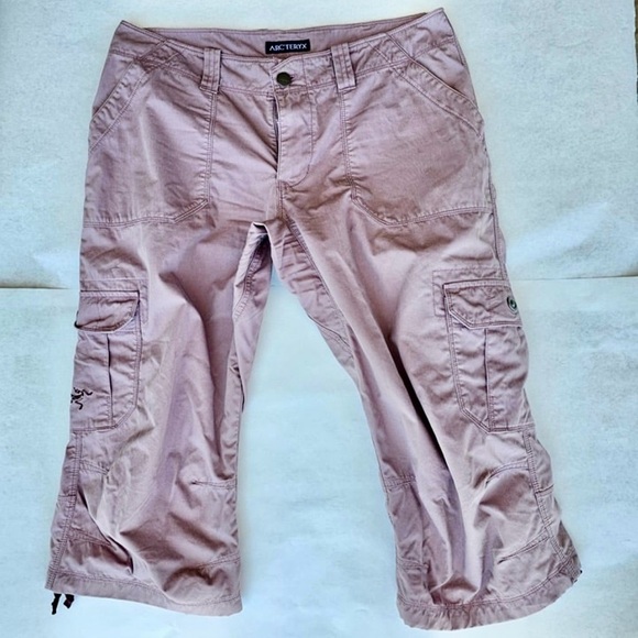 Arc'teryx Pants - Arc'teryx Light Purple Utility Cargo Capris